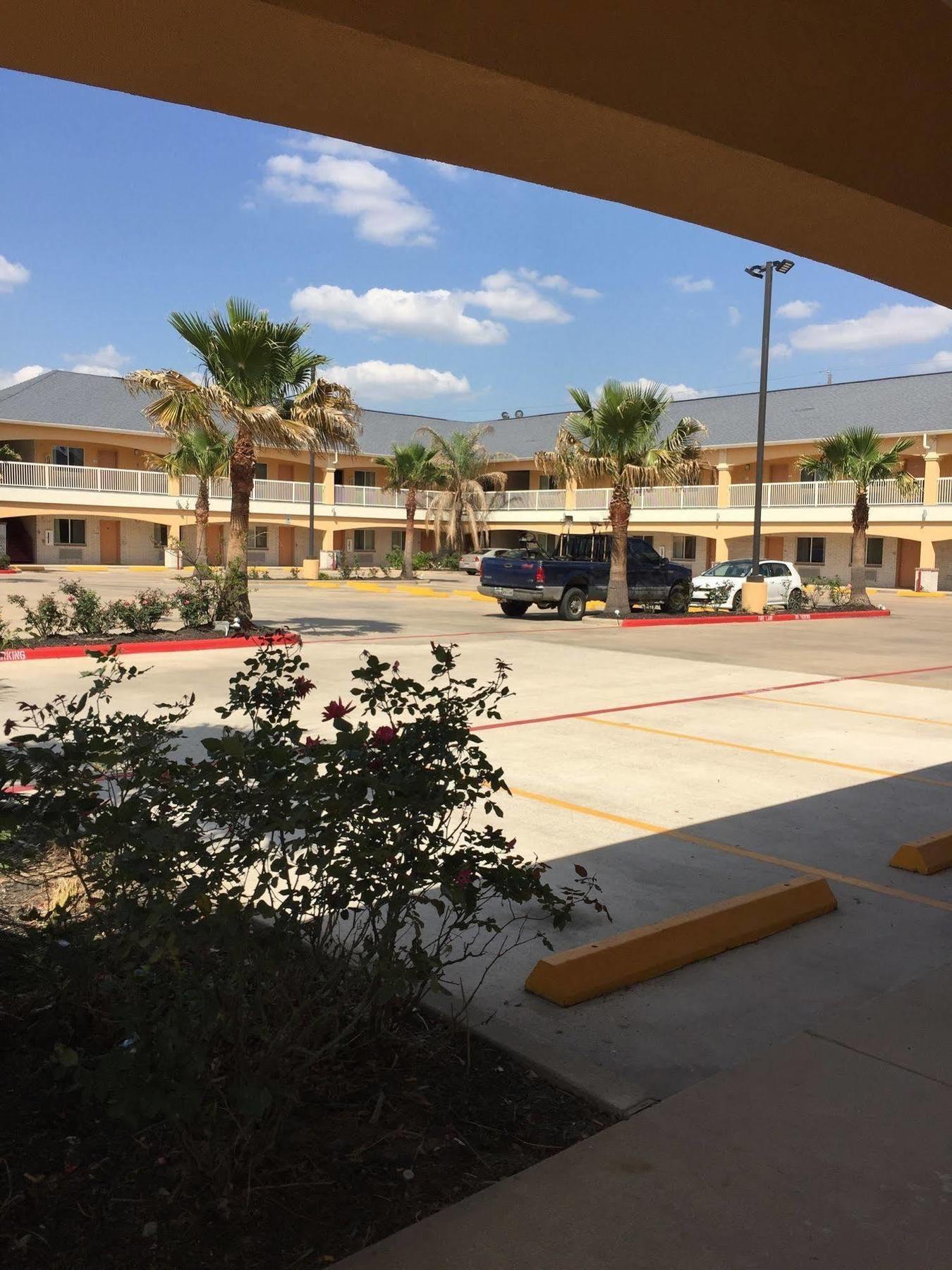 Barker Scottish Inns & Suites Timber Creek, Houston, Tx מראה חיצוני תמונה