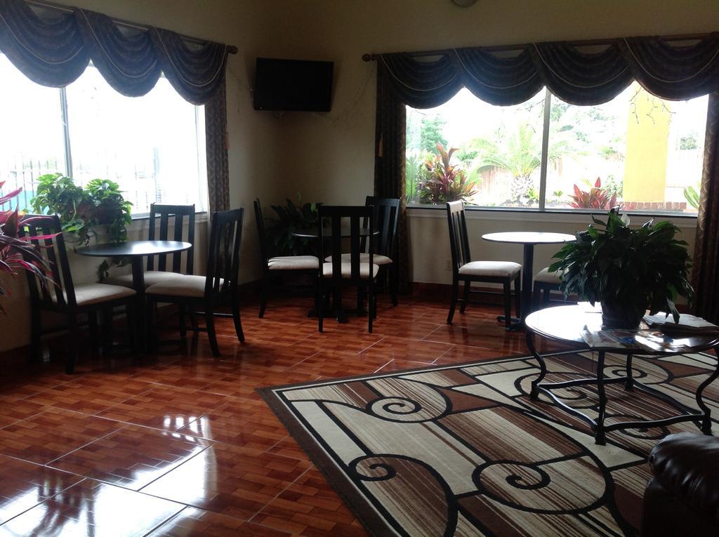 Barker Scottish Inns & Suites Timber Creek, Houston, Tx מראה חיצוני תמונה